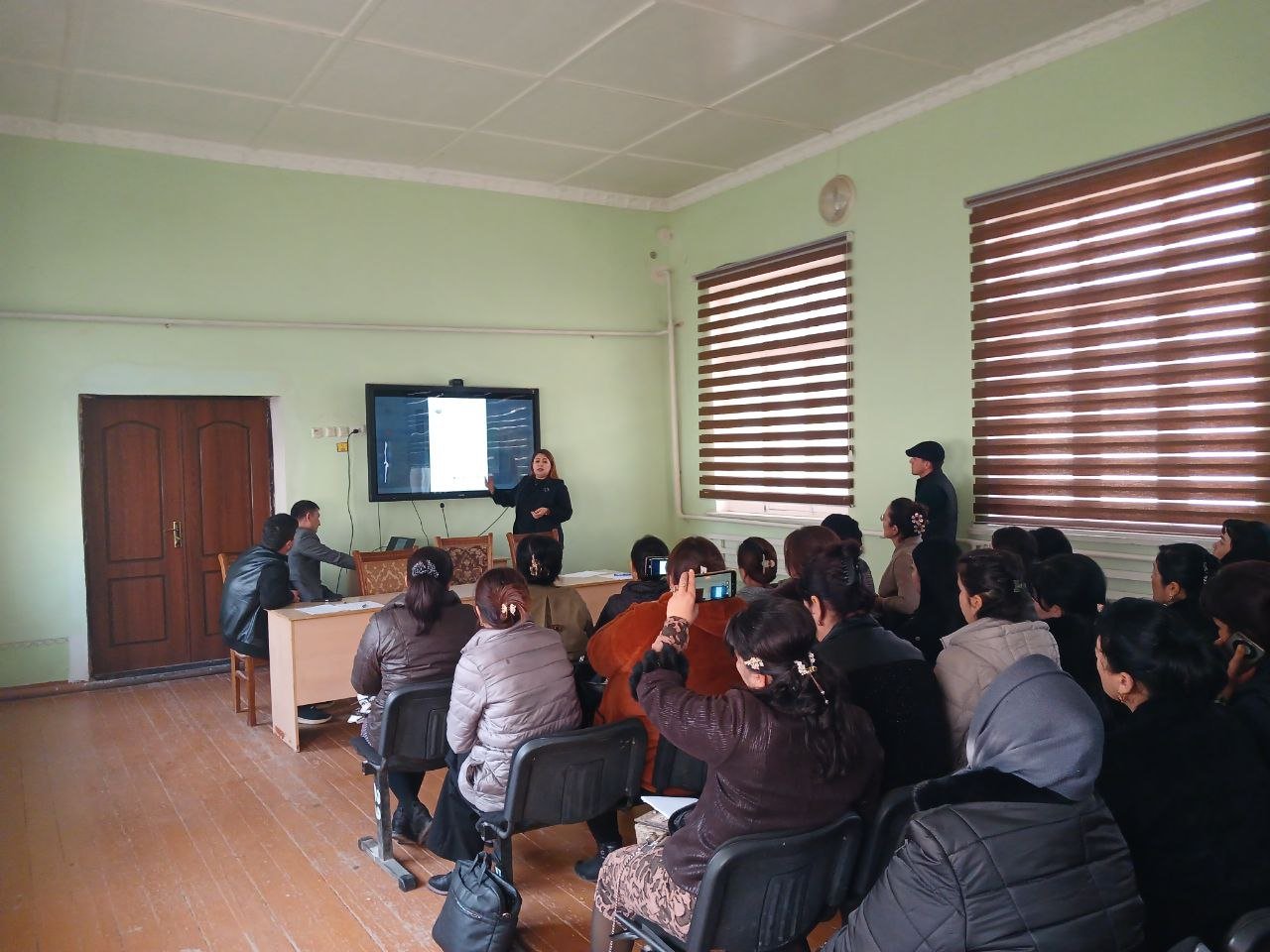 "Unicon-Soft" MChJ Xorazm viloyati filiali hamda  Yangiariq tuman Maktabgacha va maktab ta'limi  bo‘limi  hamkorligida seminar